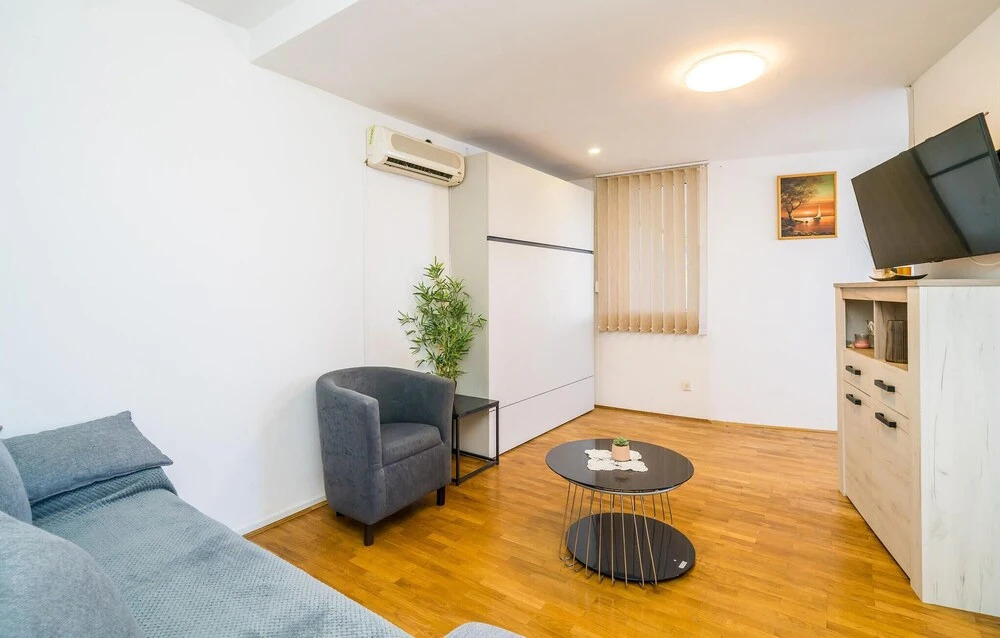 Beautiful Apartment in Dubrovnik With Wifi and 1 Bedrooms