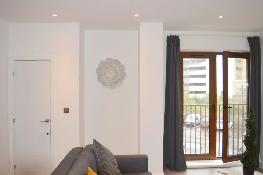 St Albans Luxury Apartment , 5 mins Walk to the Station - 18mins to Central London, Free WiFi &