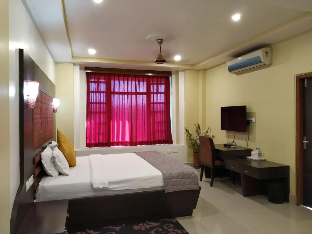 Hotel SC Grand