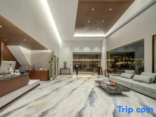 Luchuan Puyin Hot Spring Wellness Hotel