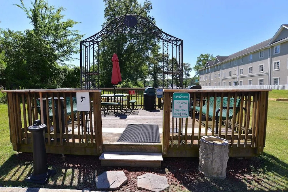 Stay-Over Suites - Fort Gregg-Adams Area
