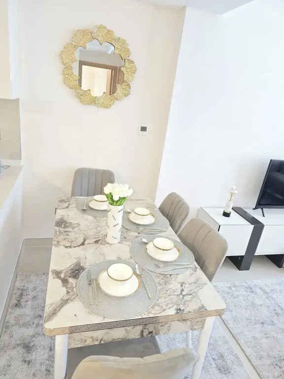 Luxury Boulevard 2Bhk