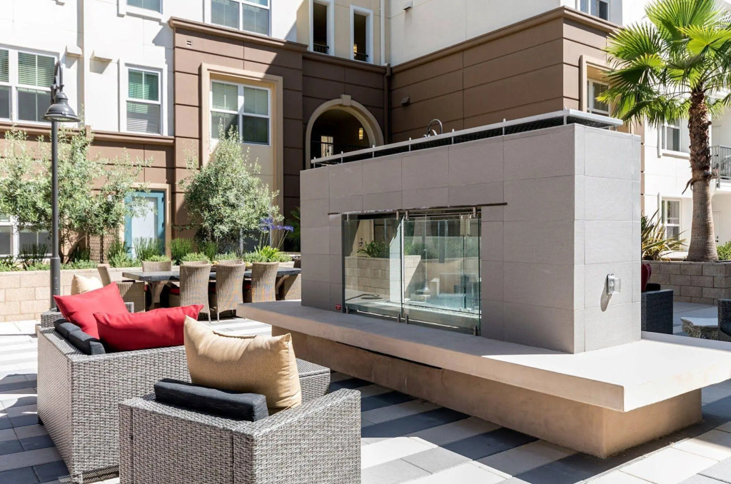 Global Luxury Apartments on Epic Way