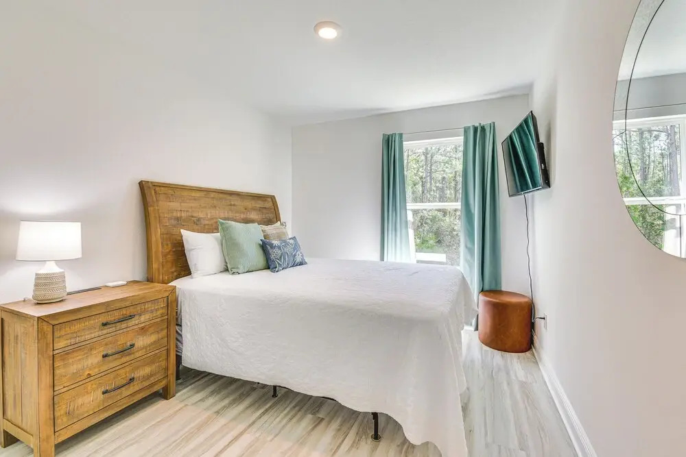 Santa Rosa Beach Townhome ~ 4 Mi to Beach!