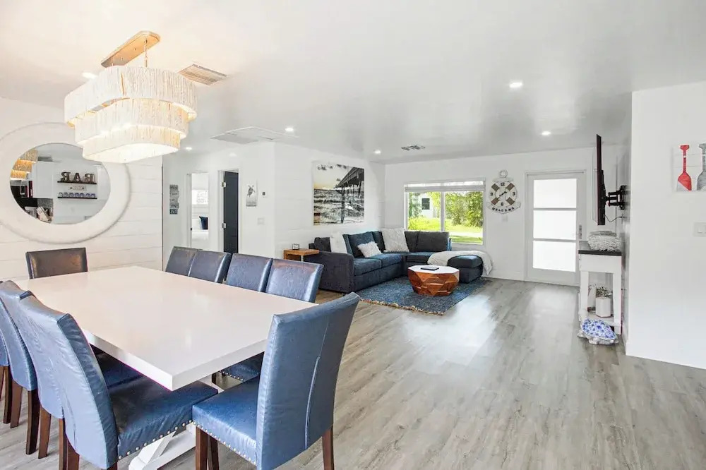 Naples Escape w/ Furnished Patio & Private Pool!
