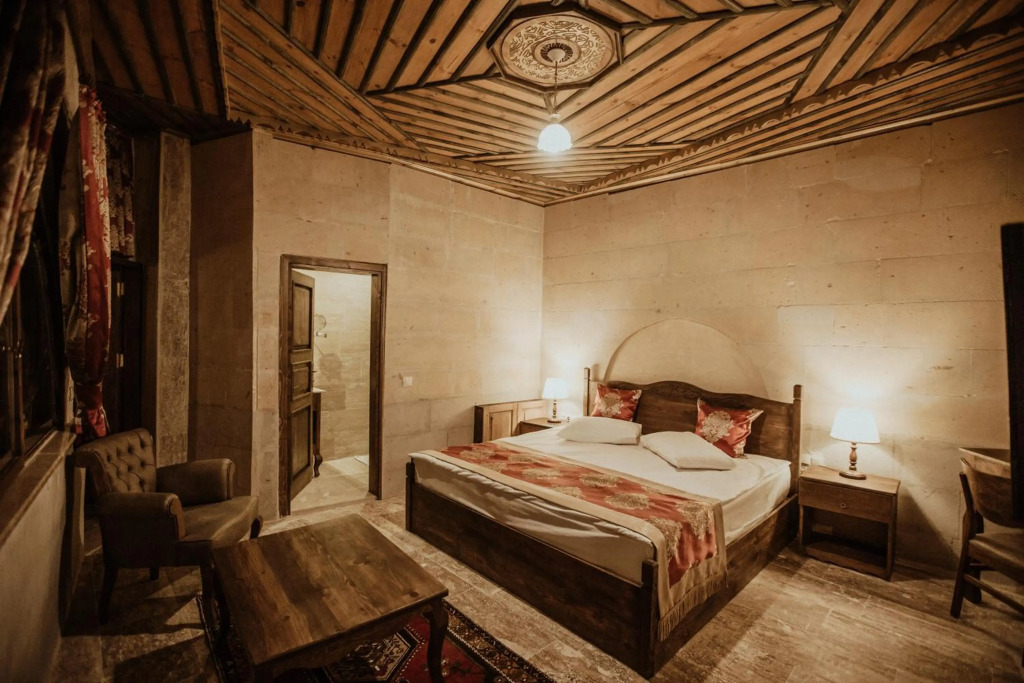 Kismet Cave Mansion