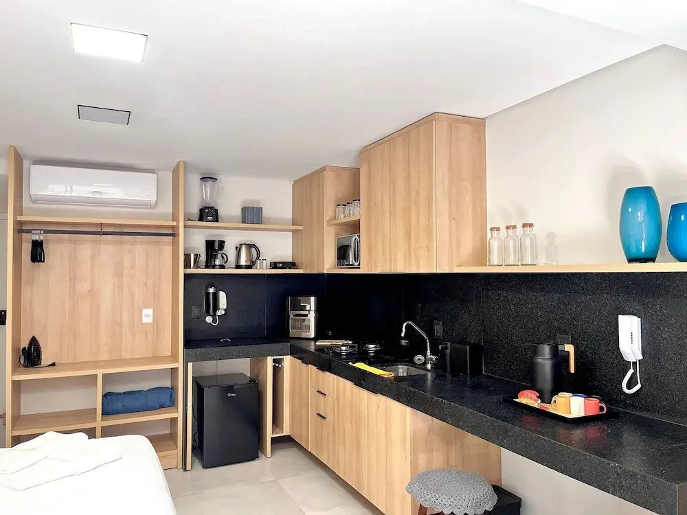Hyde Park Terrace - by Living