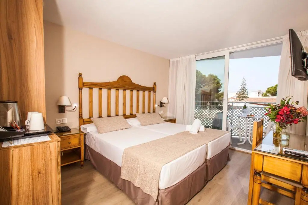 Beneste Villa Flamenca Hotel