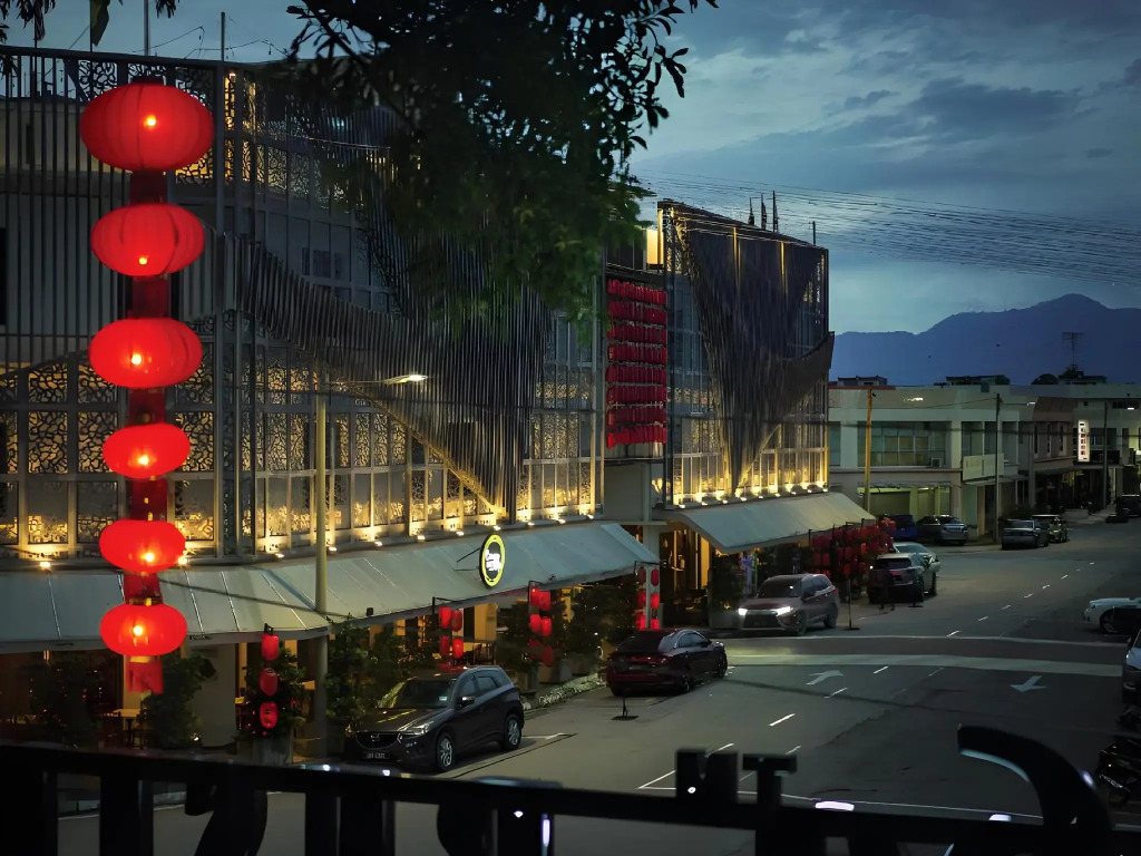 1969 Business Suites Bandar Botani, Ipoh