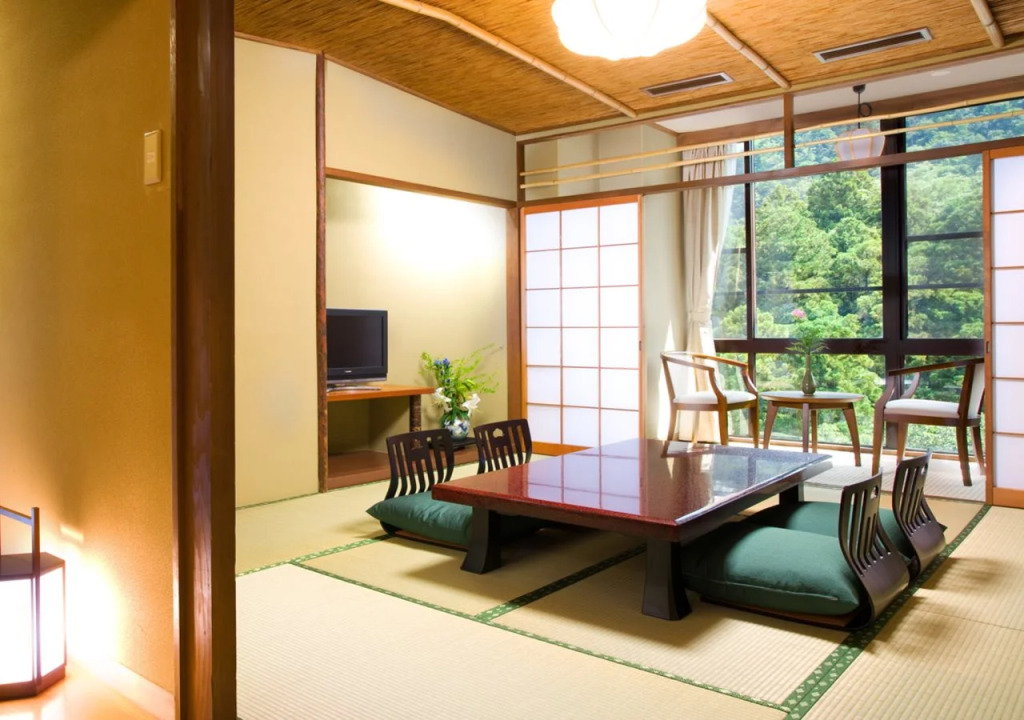 Yamanaka Onsen Kagari Kisshotei