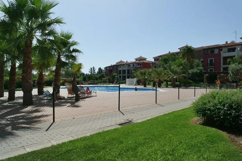 Golfside Stay for 5 Guests