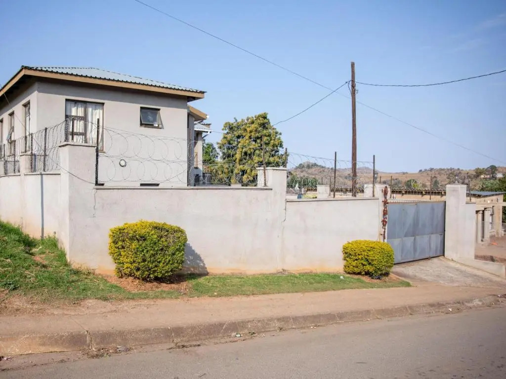 Ekasi Apartments