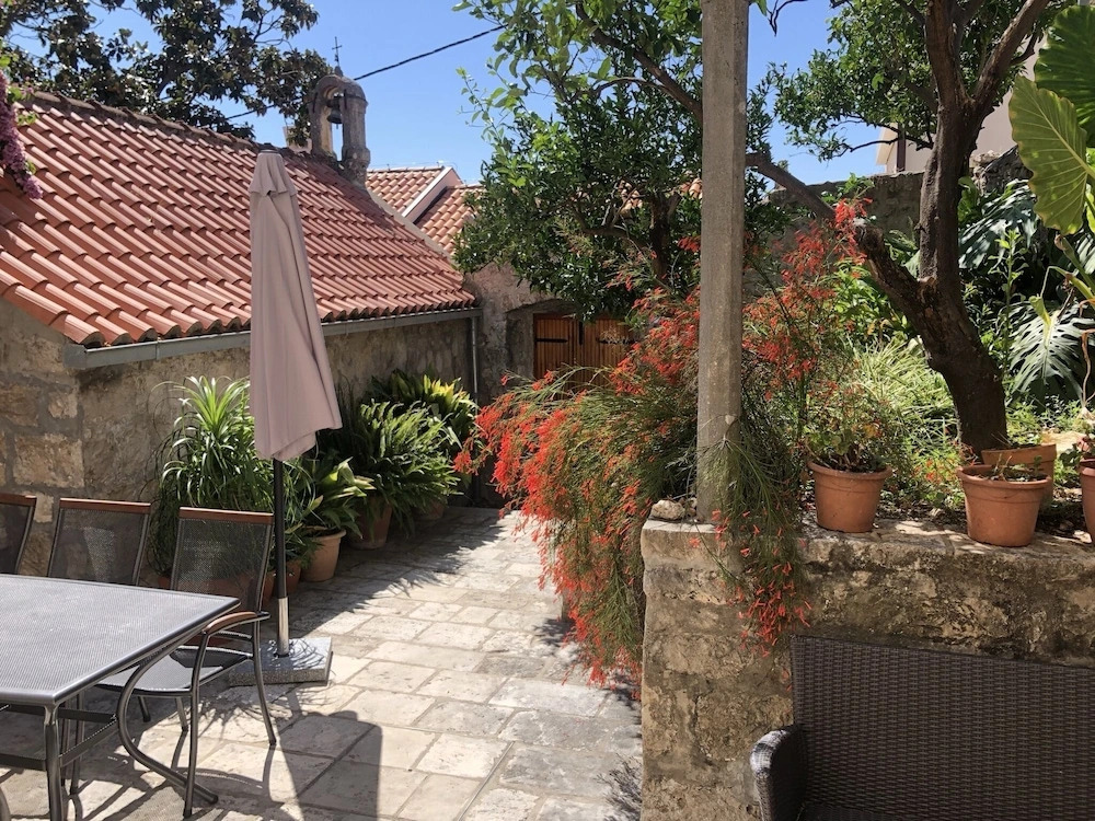 4 bedroom Villa in old Cavtat