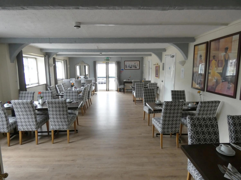 The Riverside Hotel