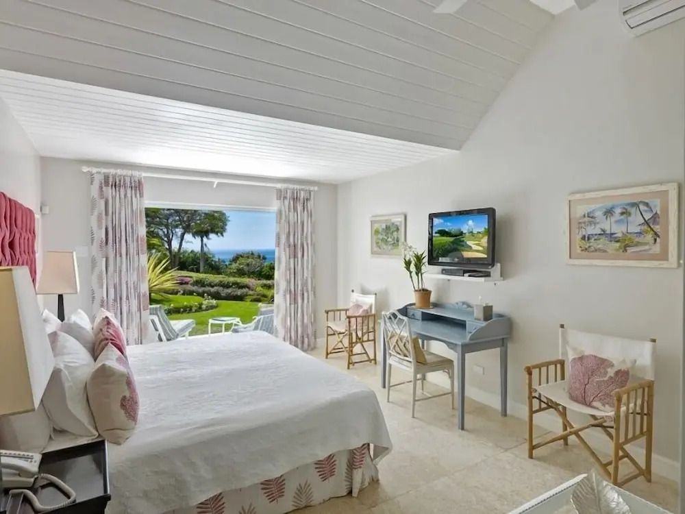 Villa Point of View
