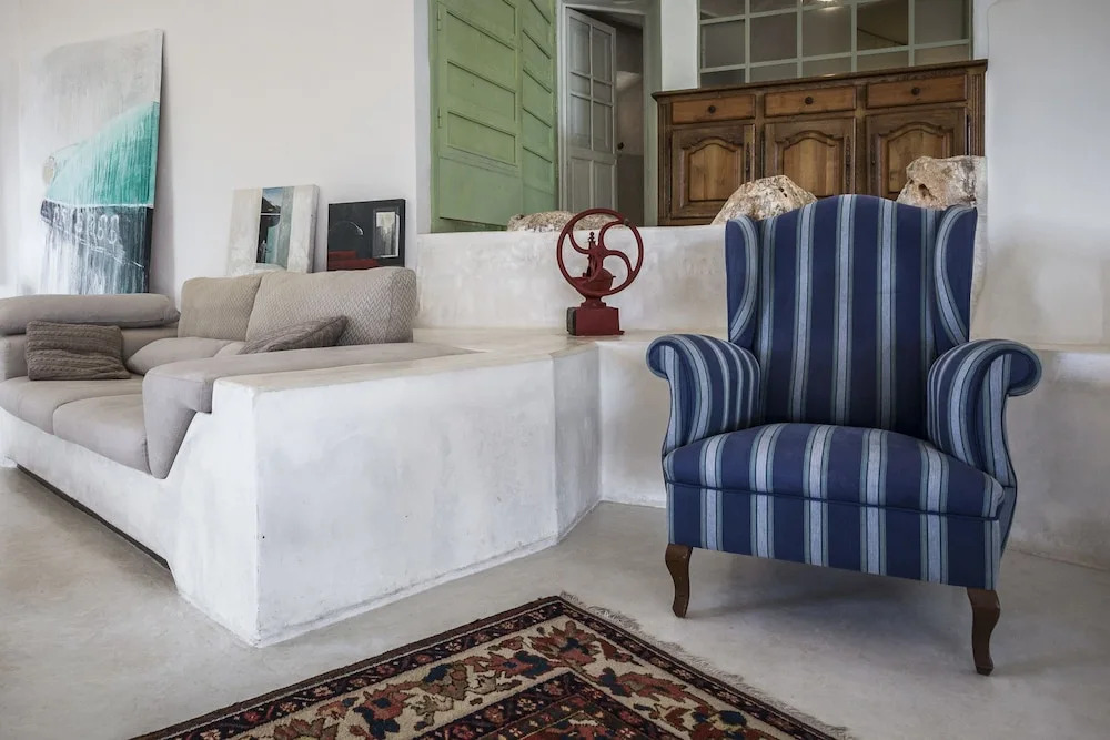 Residence by G Villa Calicant