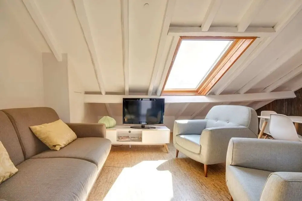 Casas da Silva - Charming & Light Apartment for 6