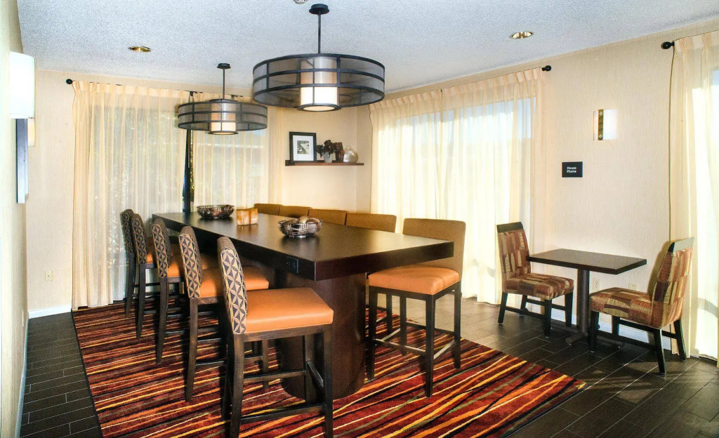 Hidden Falls Inn