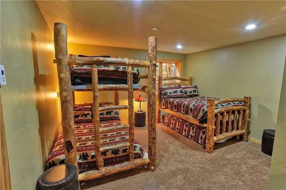 Black Bear Lodge