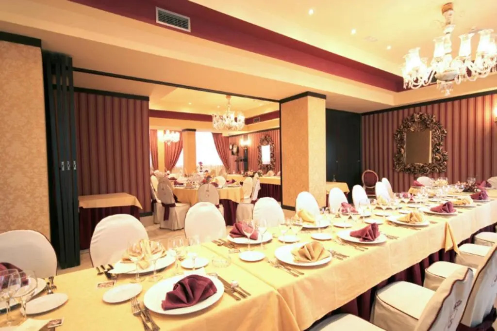 Hotel Confort BRASEROS