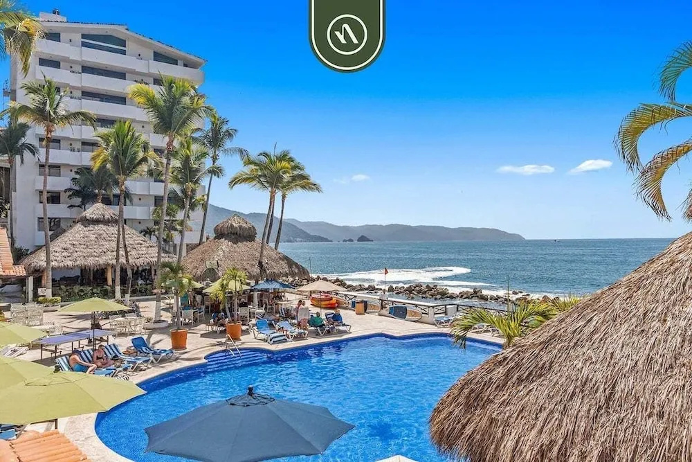 Peaceful Oceanview Studio - Pool - Daily Cleaning