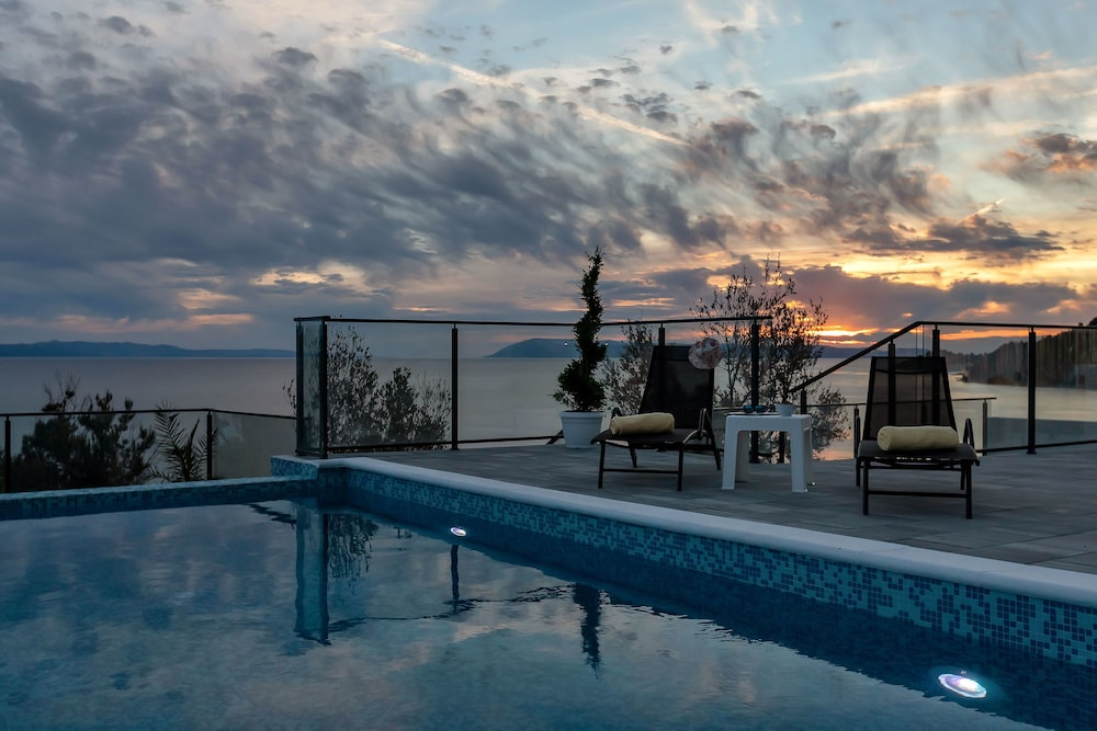 Holiday Home „Villa No Stress“ mit Infinity-Pool by Interhome