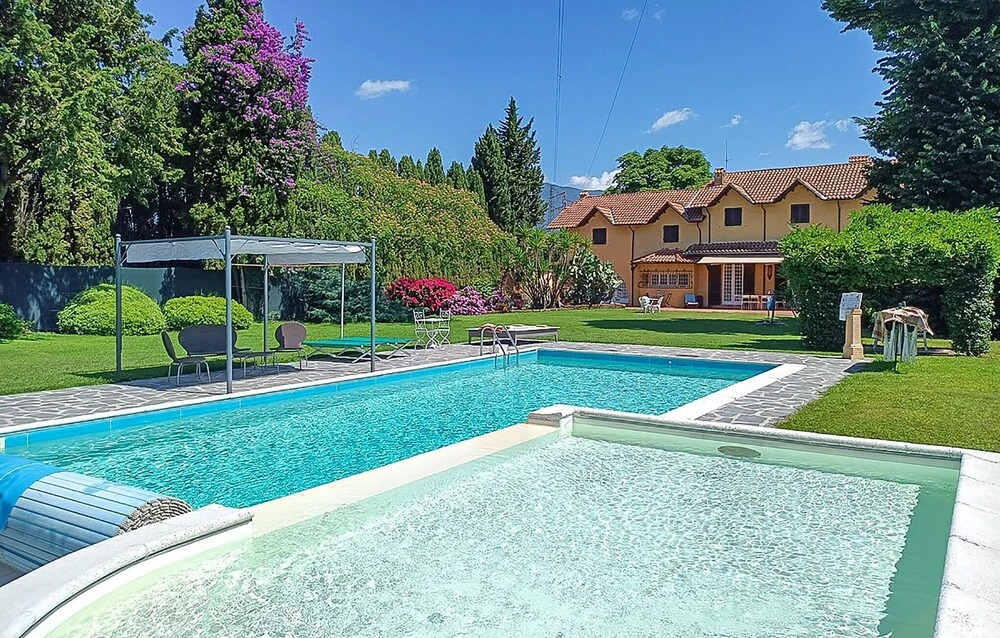Awesome Home In Massarosa -Lu