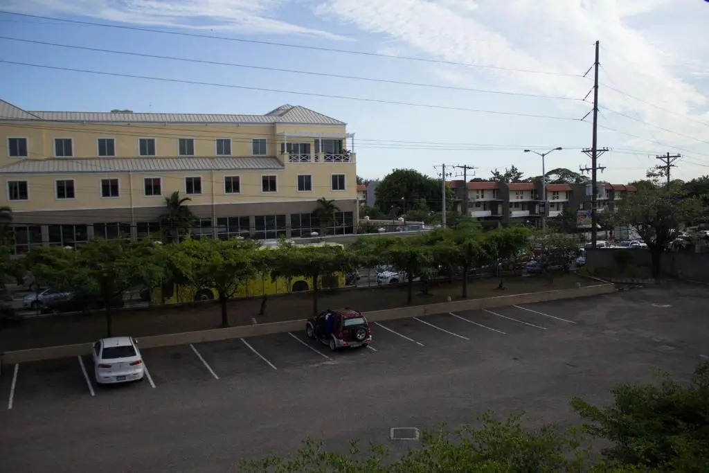 Kingston Luxury Condo Apartment
