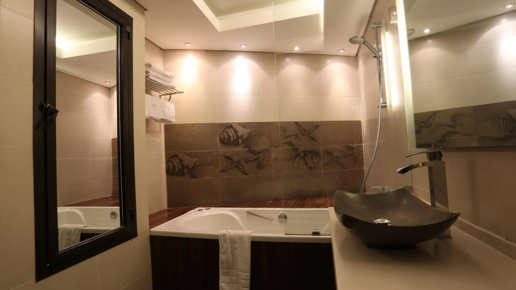 Luxor Hotel