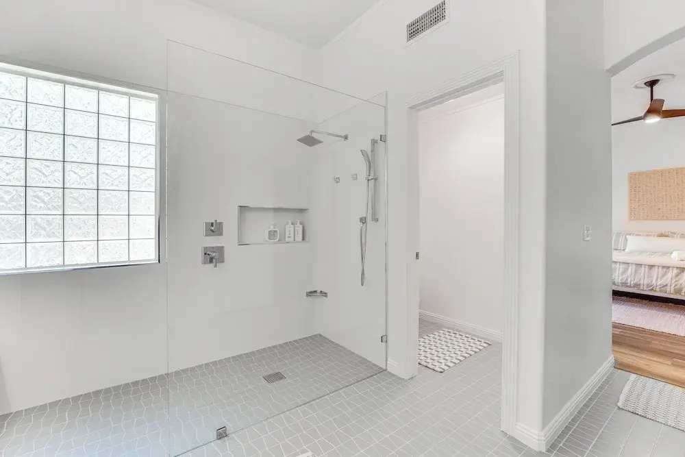 Heated Pool, Furnished Patio! Gilbert Getaway