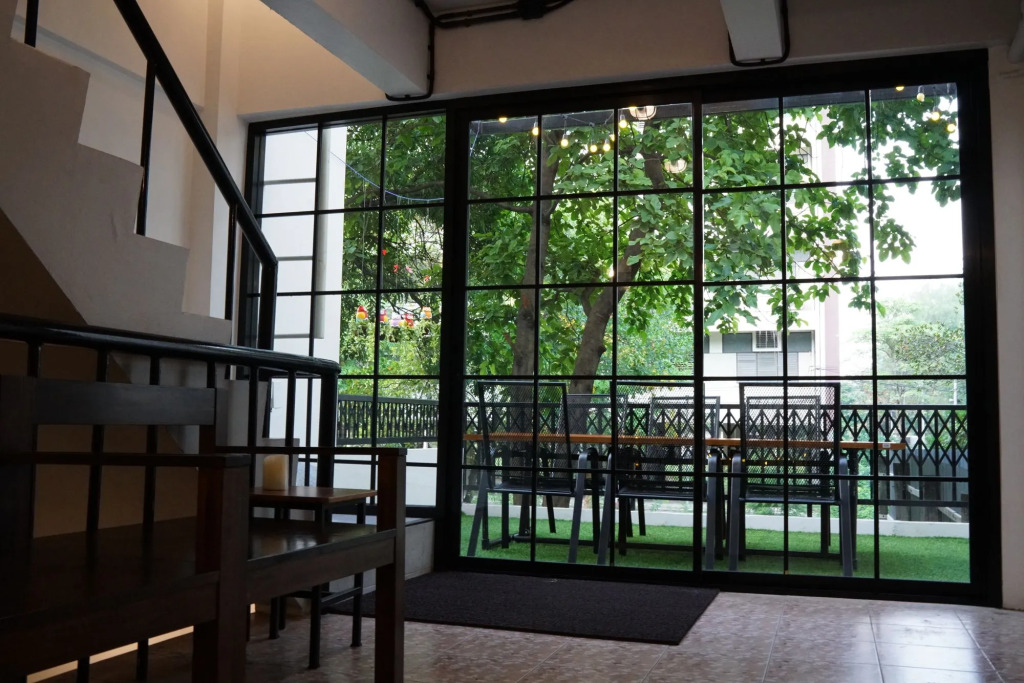 Sleep Owl Hostel