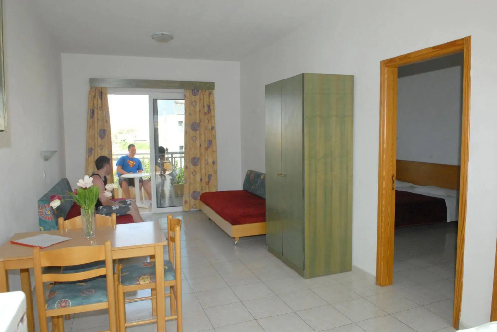 Barbie Hotel Apartments