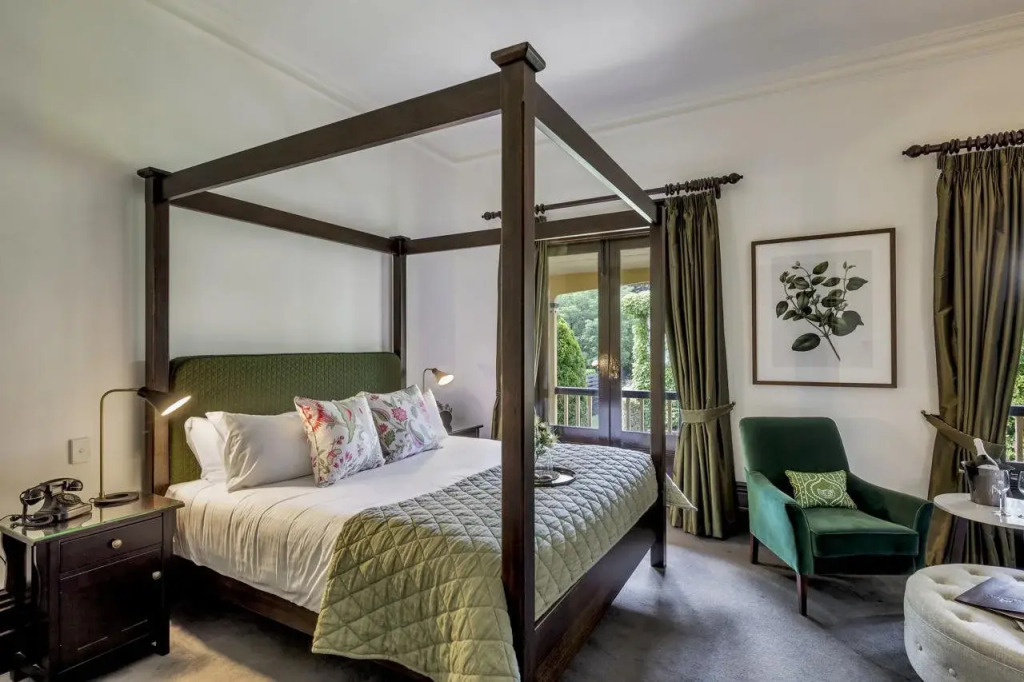 Mount Lofty House Adults Retreat - Enjoy 21 Signature Inclusions