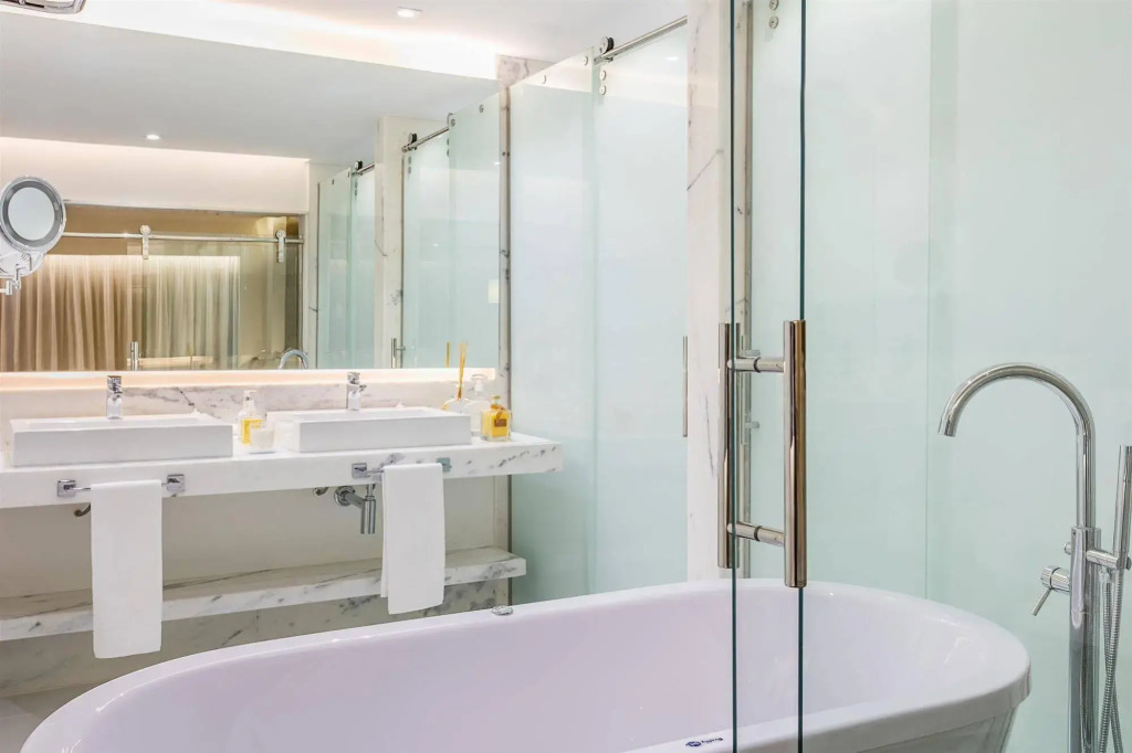 Square Design Hotel