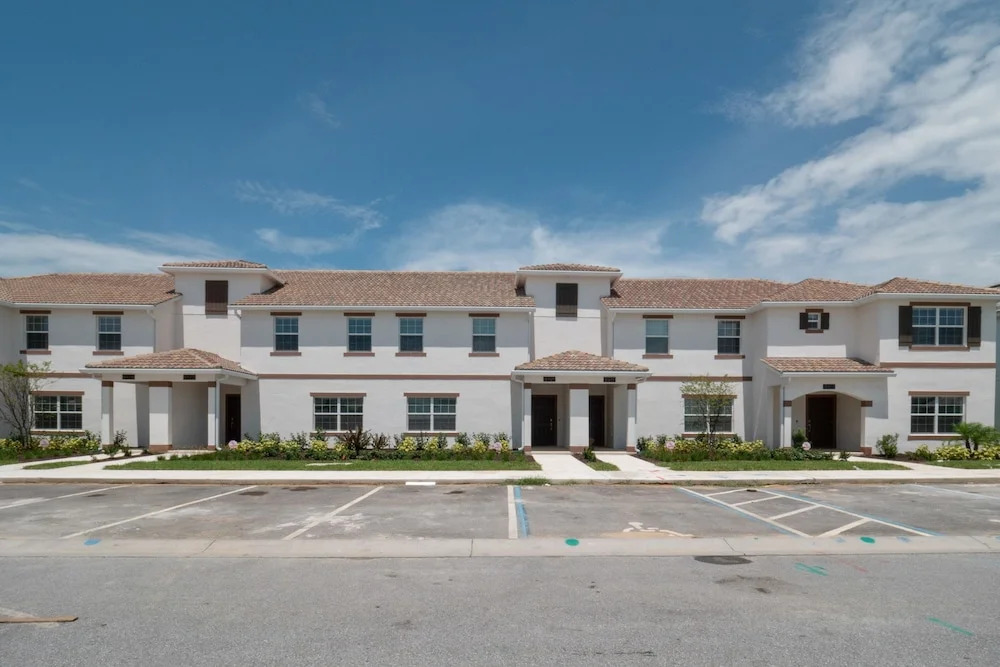 8921SID - The Retreat at ChampionsGate