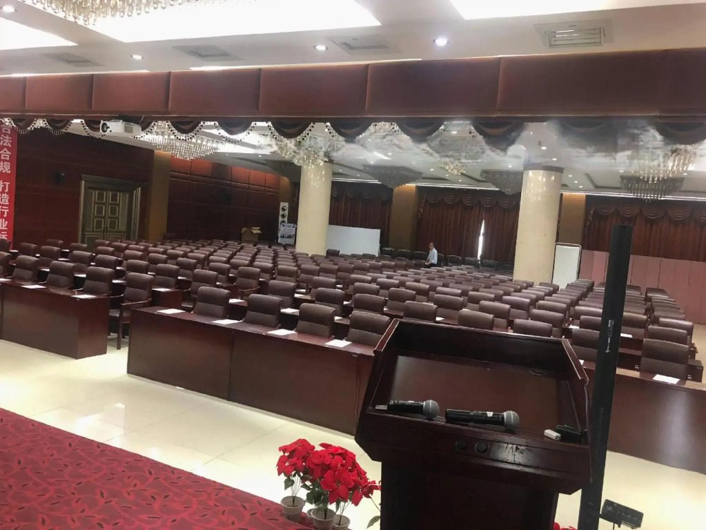 Taiyuan H Crystal Hotel (Jinyang Street Subway Station Branch)