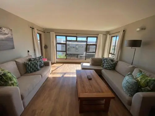 Toledo - Modern Apartment w View