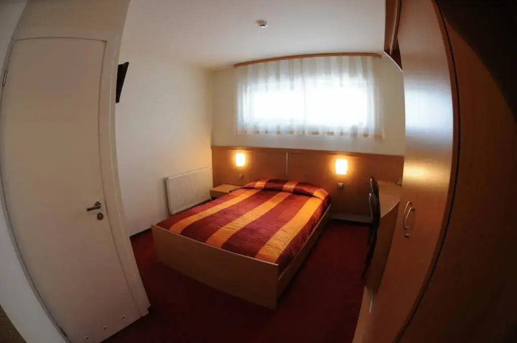 Egas Motel