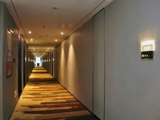 In City Hotel（Meizhou Wanda）