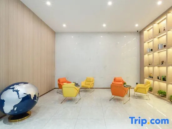 Kyriad Hotel (Guigang Wuyue Square High Speed Railway Station)