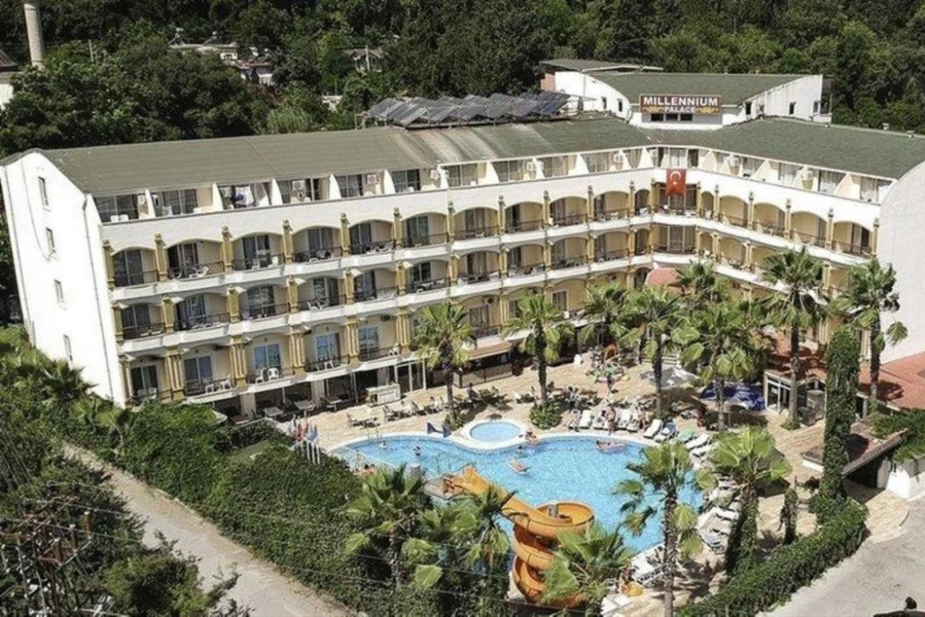 Armir Palace
