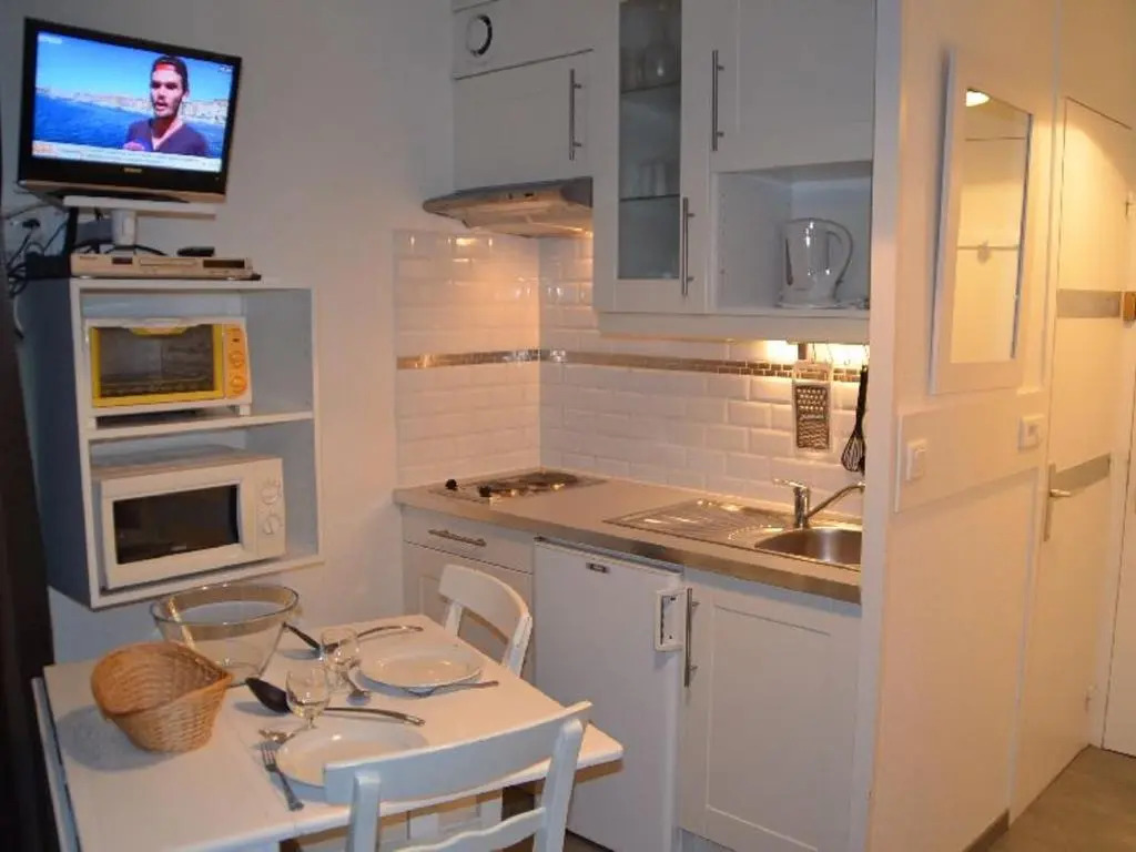 Appartement Les Menuires, 1 pièce, 2 personnes - FR-1-452-87