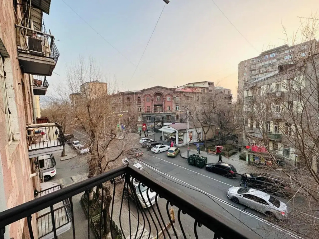 Tumanyan 12 TopHouse