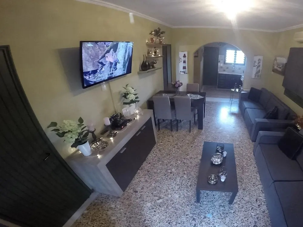 Pavlos Villa Near Athens Airport 2