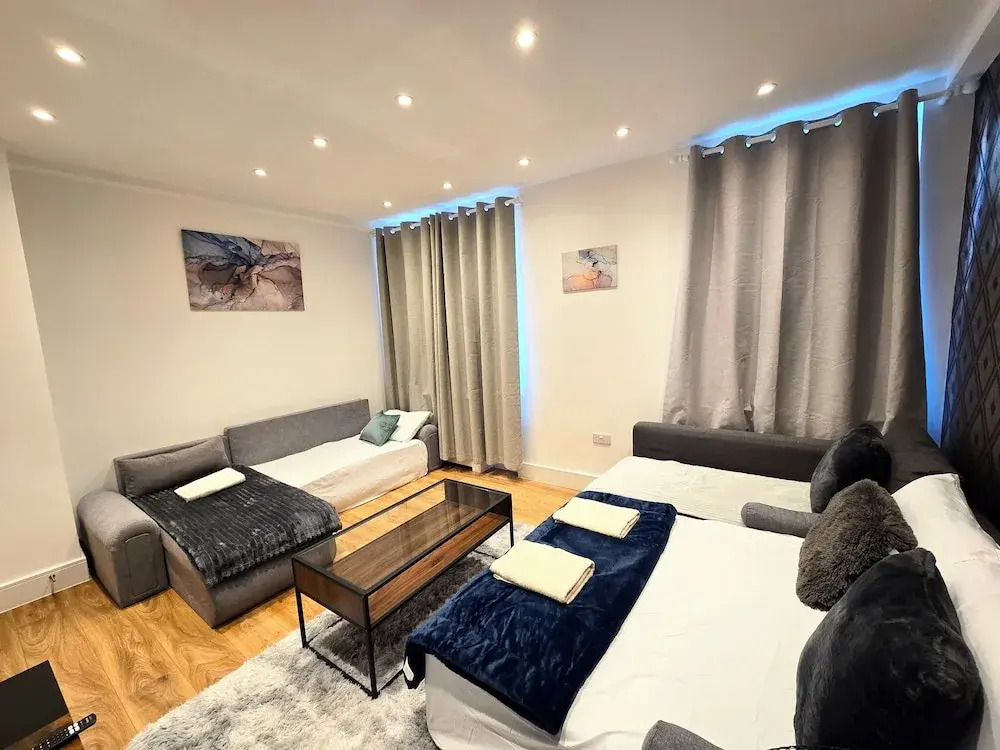 Cozy Apt Step Away Hyde Park and Oxford Street