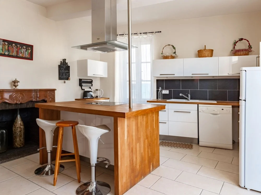 Elegant Holiday Home in Olonzac With Private Swimming Pool