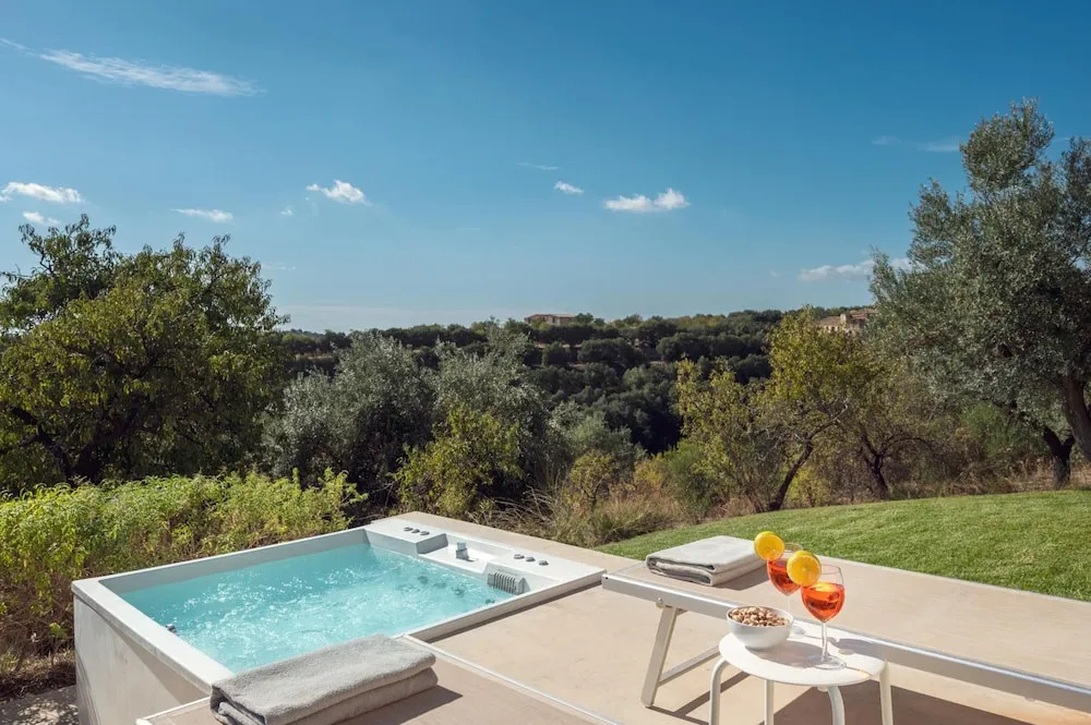 Villa Il Cavaliere Dependance by Elite Villas