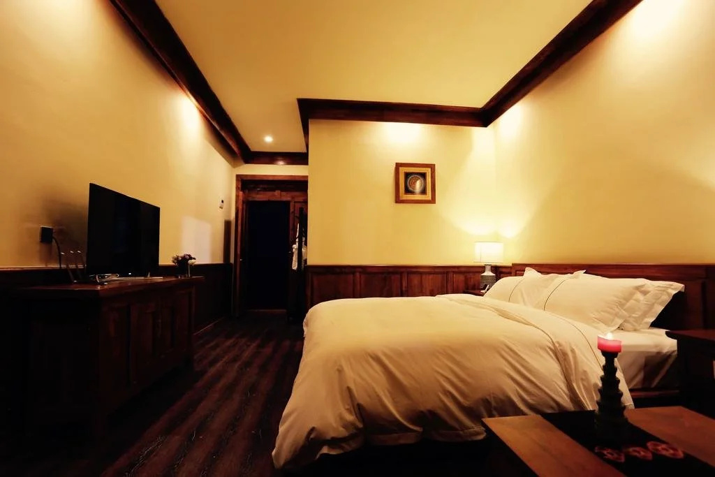 Jacob Beautiful Night Hotel