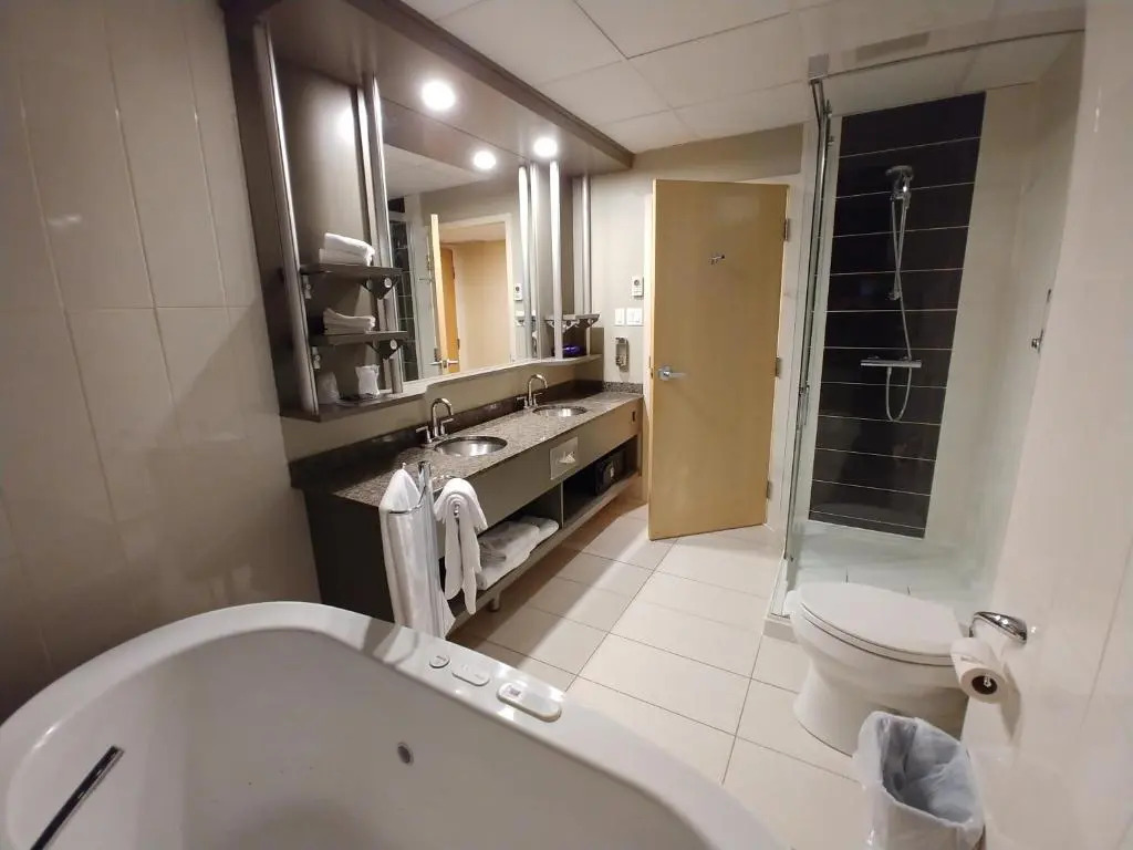 Hôtel & Suites Le Dauphin Québec