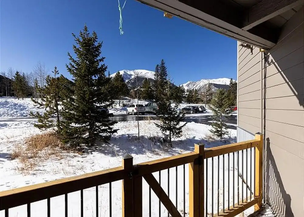 Treehouse #107, Building H by Summit County Mountain Retreats